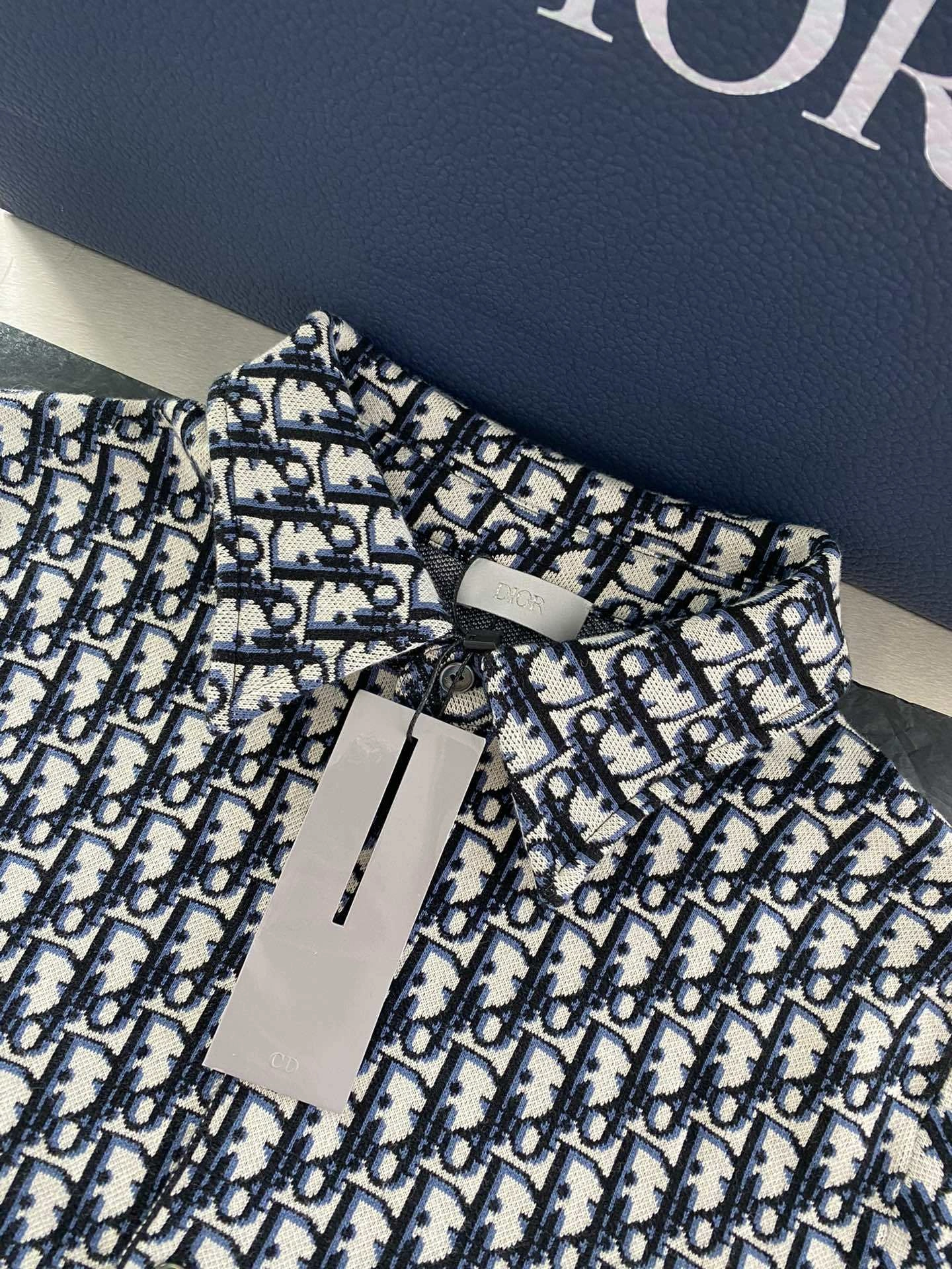 &wg.luxury--- 𝒍𝒐𝒈𝒐 high quality version item :C-F801D0391